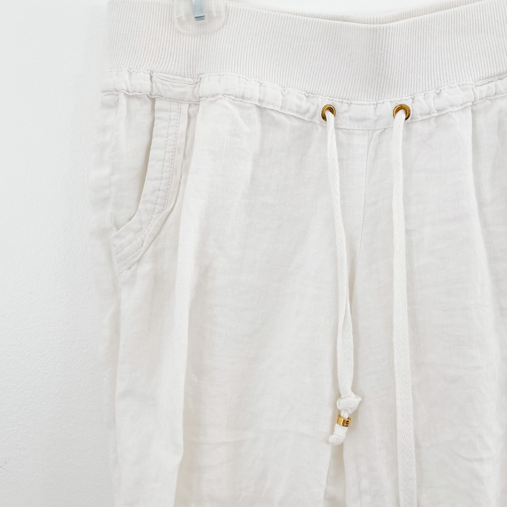 SOLD Guess white Pants